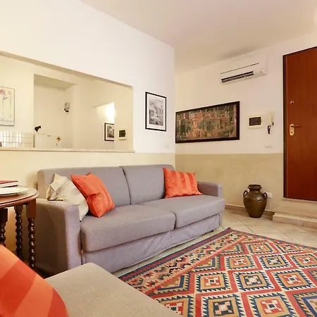 Ghibellina In The Heart Of The Appartamento Firenze